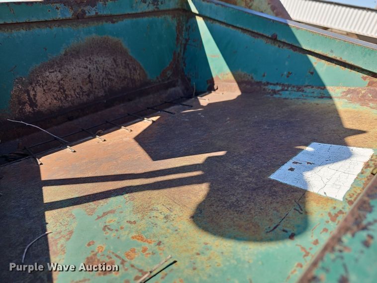 image for item DO7846 Henke Kwik Kracker feed grinder/mixer 