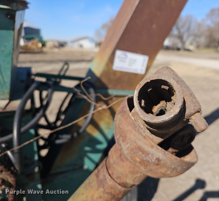 image for item DO7846 Henke Kwik Kracker feed grinder/mixer 