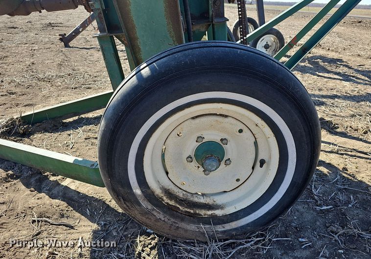 image for item DO7846 Henke Kwik Kracker feed grinder/mixer 