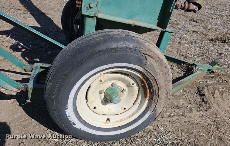 image for item DO7846 Henke Kwik Kracker feed grinder/mixer 