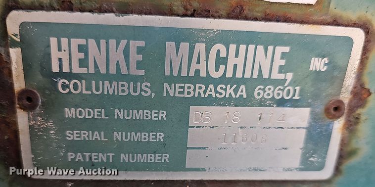 image for item DO7846 Henke Kwik Kracker feed grinder/mixer 