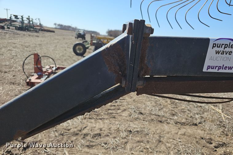 image for item DO7847 OMI hay rake