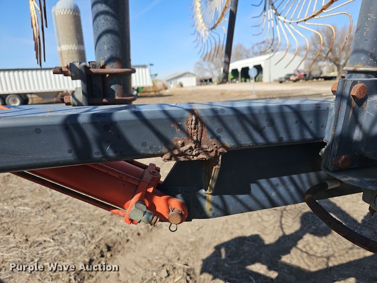 image for item DO7847 OMI hay rake