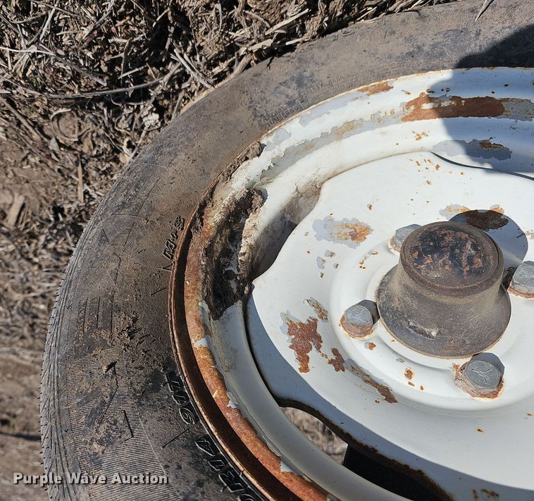 image for item DO7847 OMI hay rake