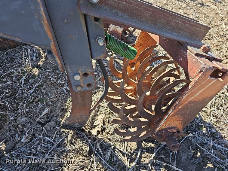 image for item DO7848 Row crop cultivator