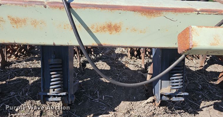 image for item DO7848 Row crop cultivator