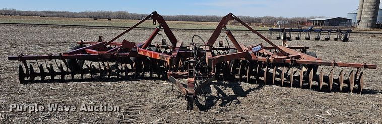 image for item DO7852 International 490 tandem disk