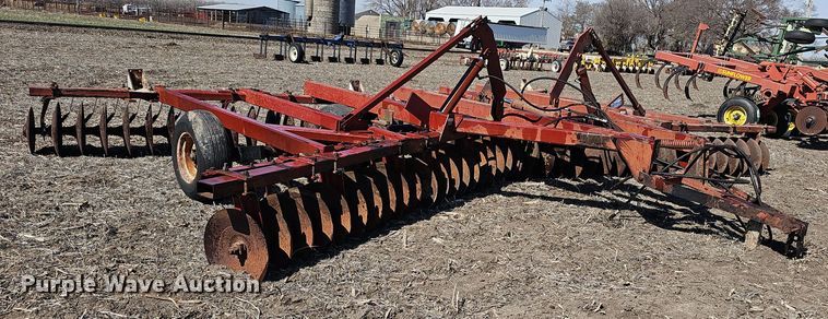 image for item DO7852 International 490 tandem disk