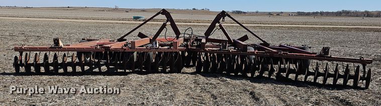 image for item DO7852 International 490 tandem disk