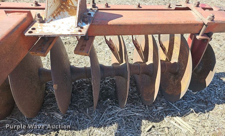 image for item DO7852 International 490 tandem disk