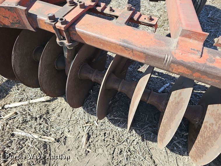 image for item DO7852 International 490 tandem disk