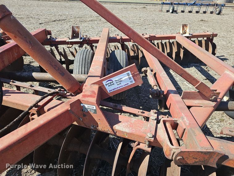 image for item DO7852 International 490 tandem disk