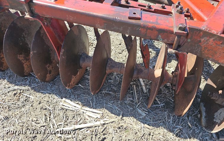 image for item DO7852 International 490 tandem disk