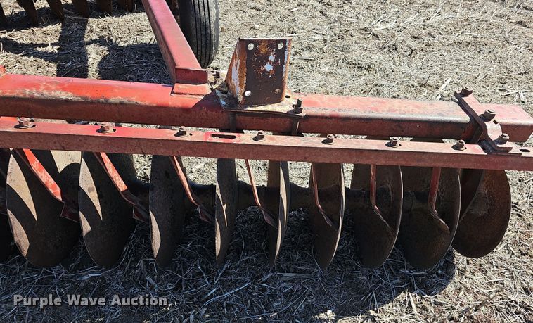 image for item DO7852 International 490 tandem disk