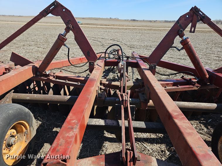 image for item DO7852 International 490 tandem disk