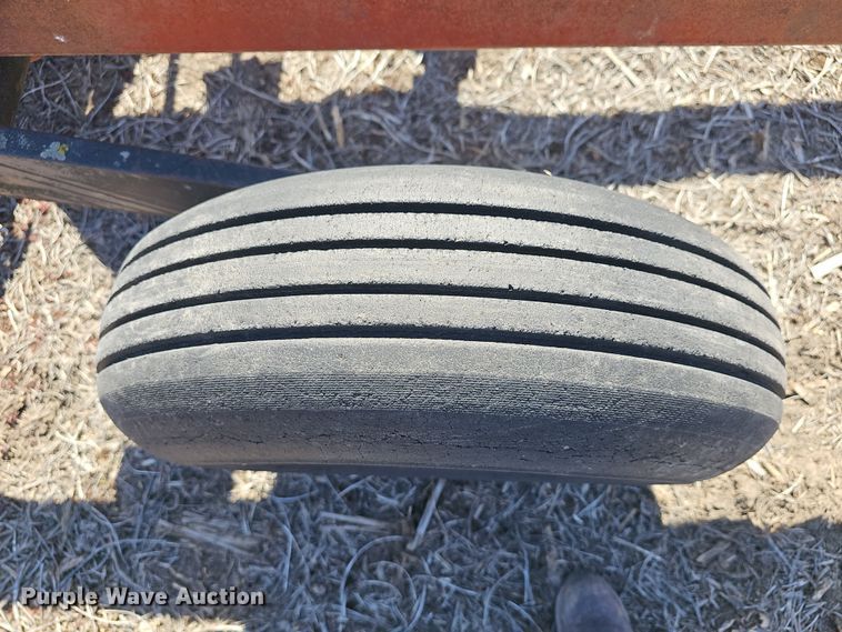 image for item DO7852 International 490 tandem disk