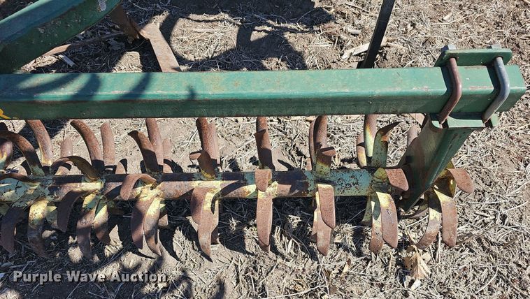 image for item DO7854 Sunflower Fallow-King 3040-28 sweep plow