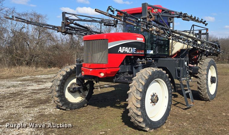 image for item DP6181 2005 Apache AS1010 sprayer