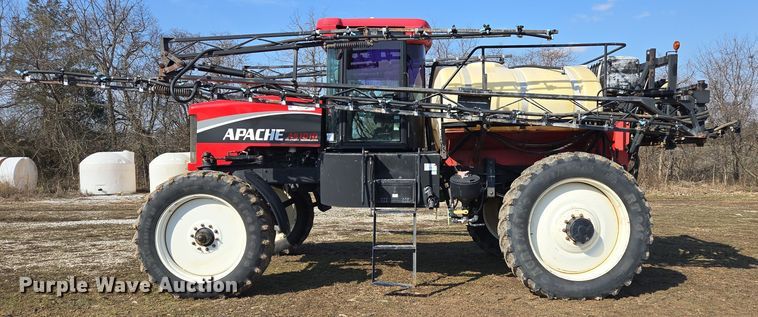 image for item DP6181 2005 Apache AS1010 sprayer