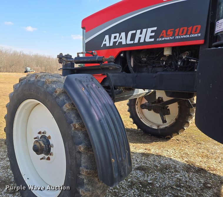 image for item DP6181 2005 Apache AS1010 sprayer