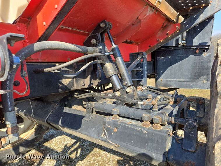 image for item DP6181 2005 Apache AS1010 sprayer