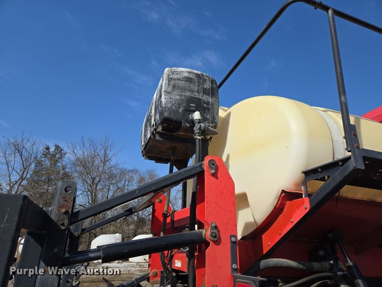 image for item DP6181 2005 Apache AS1010 sprayer
