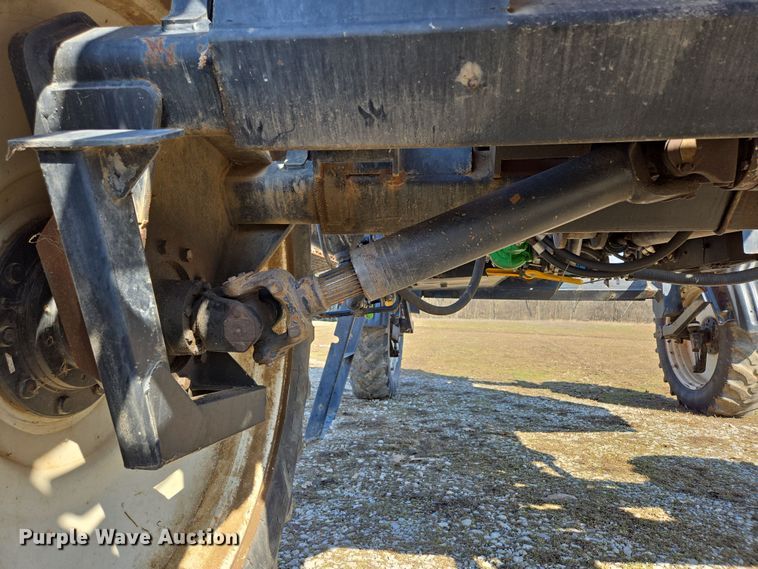 image for item DP6181 2005 Apache AS1010 sprayer