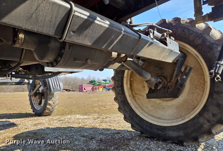 image for item DP6181 2005 Apache AS1010 sprayer