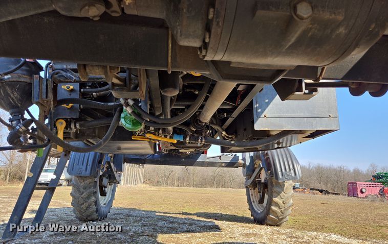 image for item DP6181 2005 Apache AS1010 sprayer