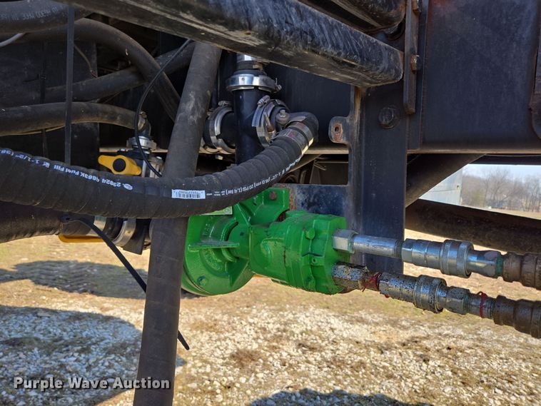 image for item DP6181 2005 Apache AS1010 sprayer