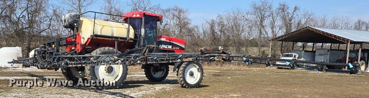 image for item DP6181 2005 Apache AS1010 sprayer