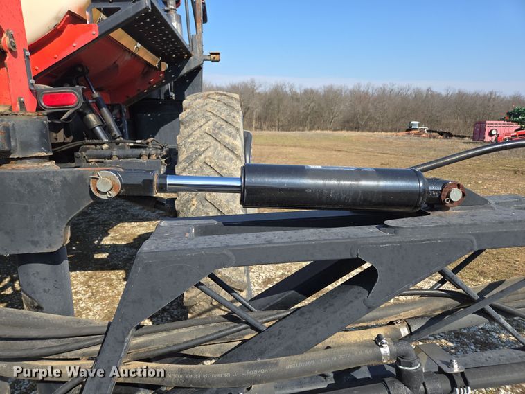 image for item DP6181 2005 Apache AS1010 sprayer