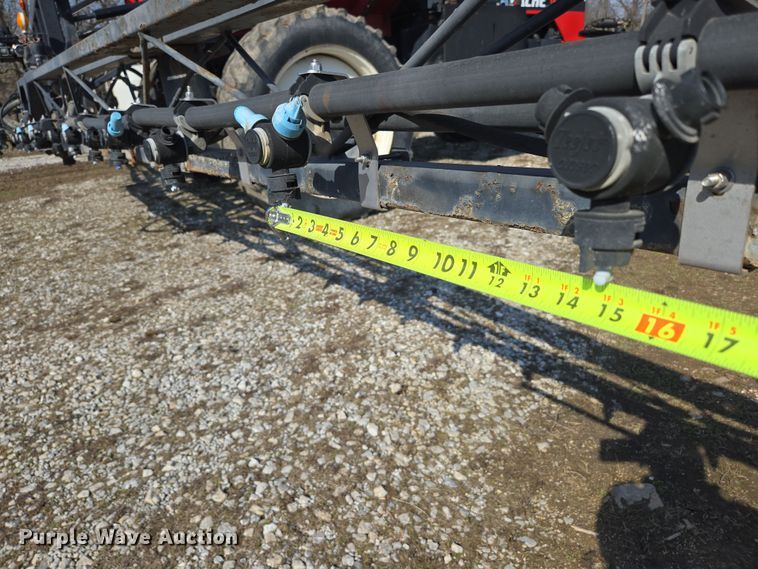 image for item DP6181 2005 Apache AS1010 sprayer