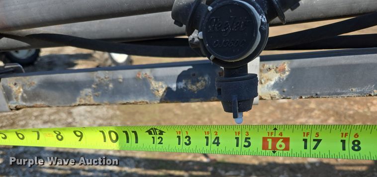 image for item DP6181 2005 Apache AS1010 sprayer