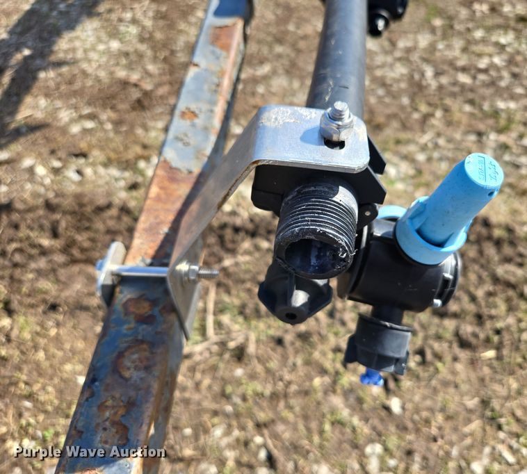 image for item DP6181 2005 Apache AS1010 sprayer