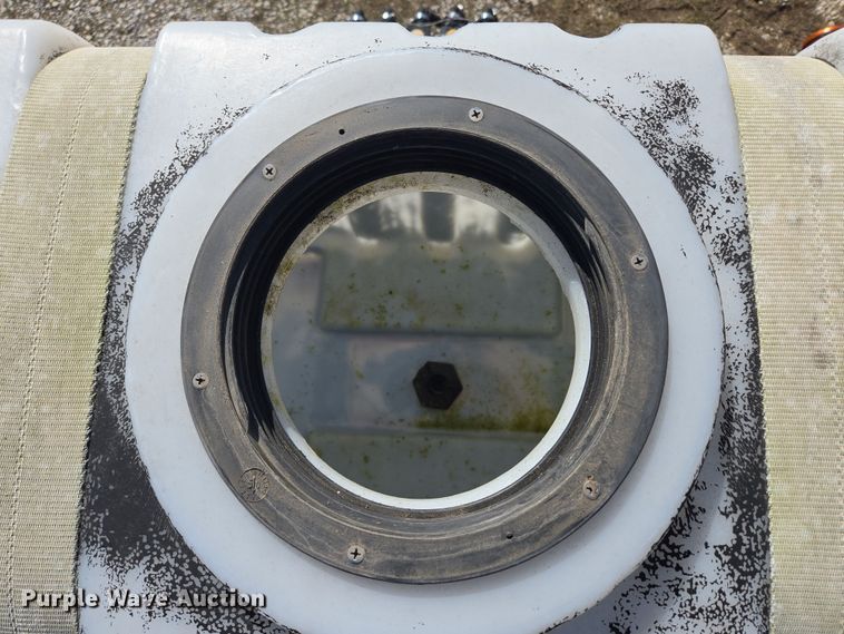 image for item DP6181 2005 Apache AS1010 sprayer