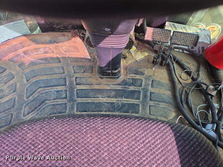 image for item DP6181 2005 Apache AS1010 sprayer