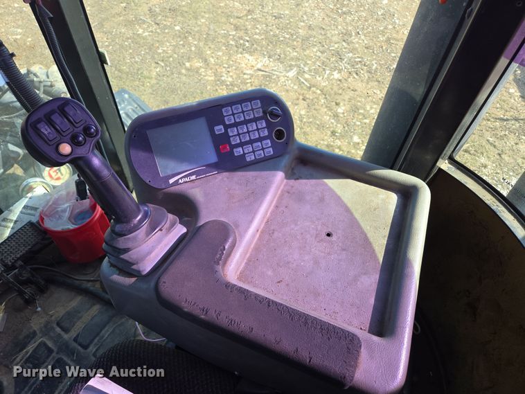 image for item DP6181 2005 Apache AS1010 sprayer