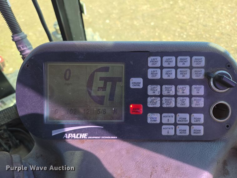 image for item DP6181 2005 Apache AS1010 sprayer