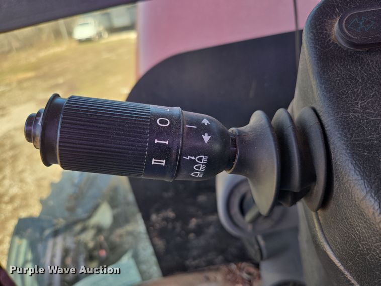 image for item DP6181 2005 Apache AS1010 sprayer