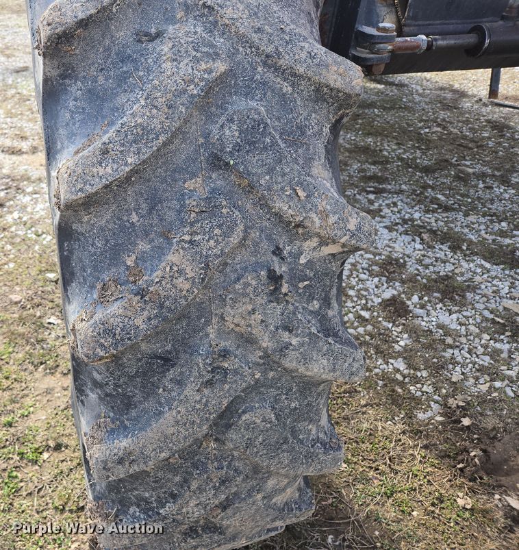 image for item DP6181 2005 Apache AS1010 sprayer