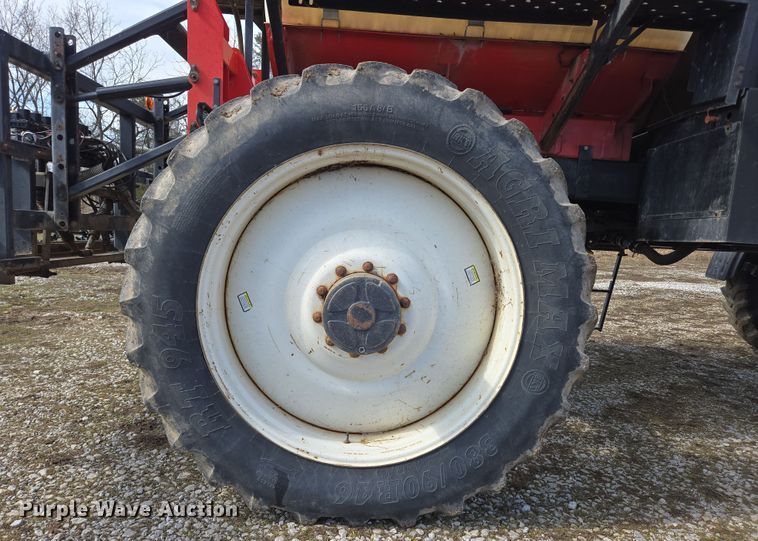 image for item DP6181 2005 Apache AS1010 sprayer