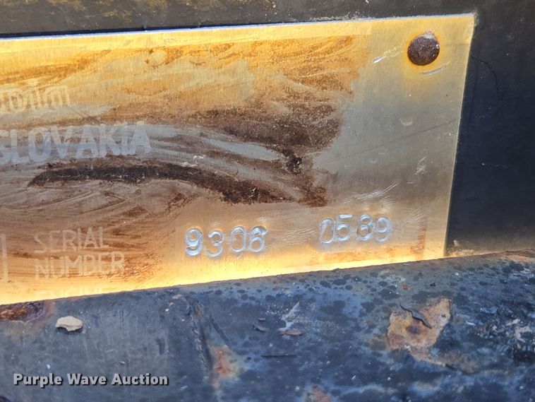 image for item DP6194 1993 Zetor Zebra 2040 tractor