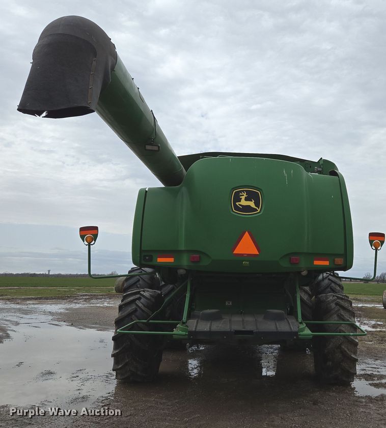 image for item DP6200 2007 John Deere 9860 STS RWA combine