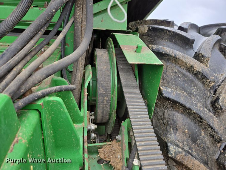 image for item DP6200 2007 John Deere 9860 STS RWA combine