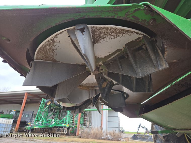 image for item DP6200 2007 John Deere 9860 STS RWA combine