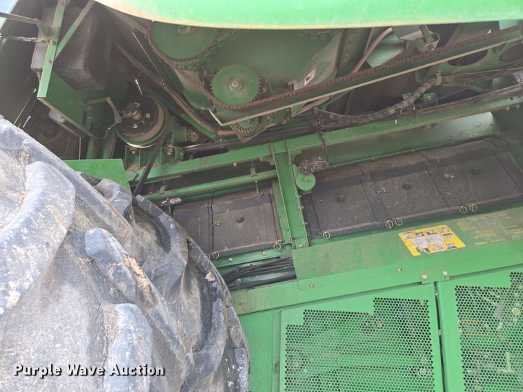 image for item DP6200 2007 John Deere 9860 STS RWA combine