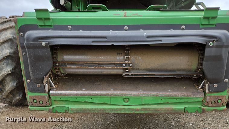 image for item DP6200 2007 John Deere 9860 STS RWA combine