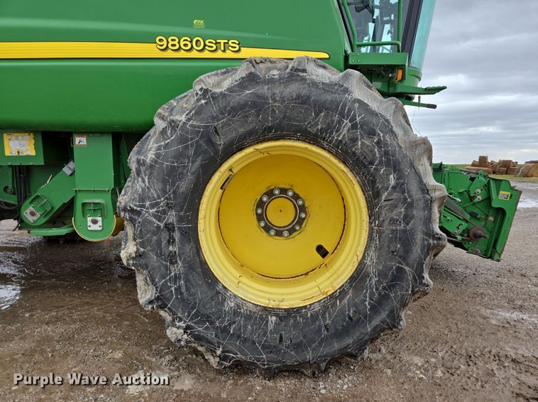 image for item DP6200 2007 John Deere 9860 STS RWA combine