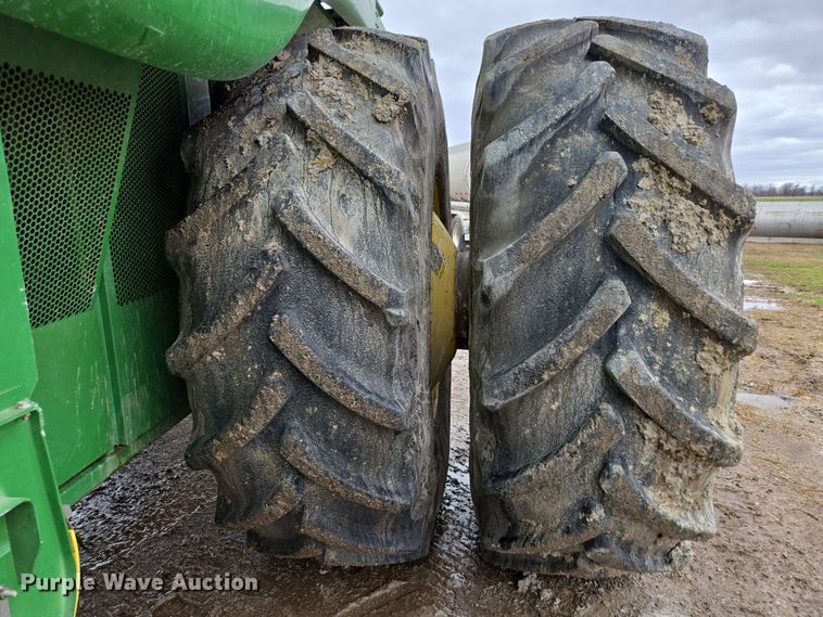 image for item DP6200 2007 John Deere 9860 STS RWA combine